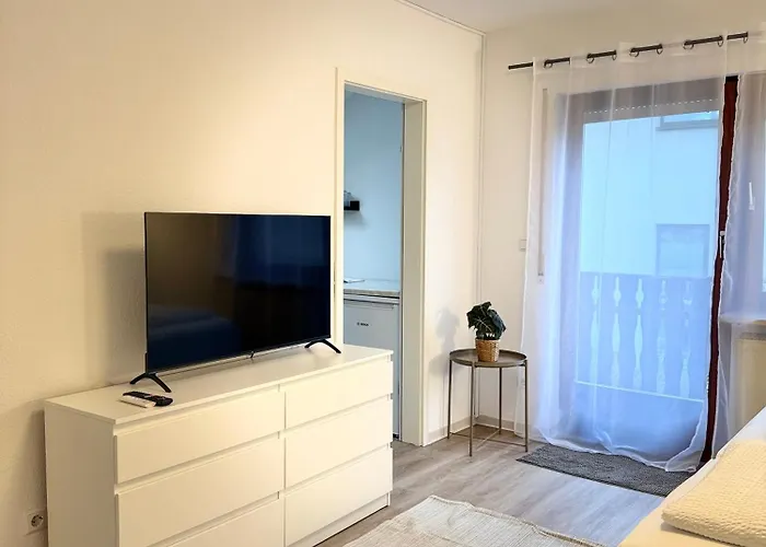 Am 3 *
